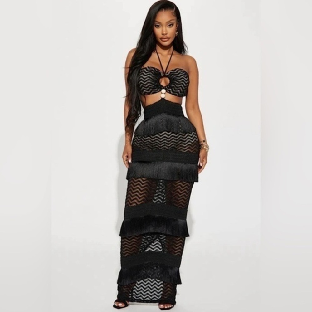 FASHION NOVA BLACK CROCHET MAXI DRESS